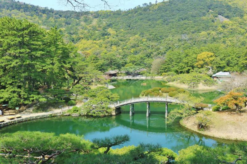 着物で栗林公園散策体験