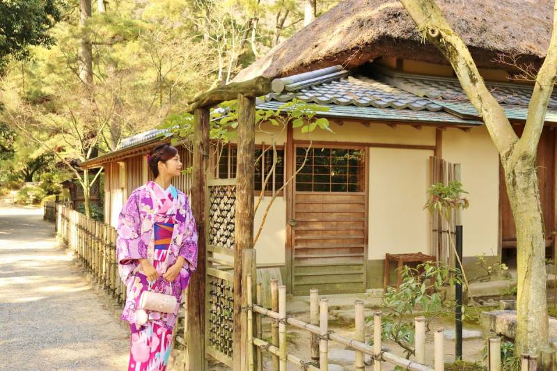 着物で栗林公園散策体験